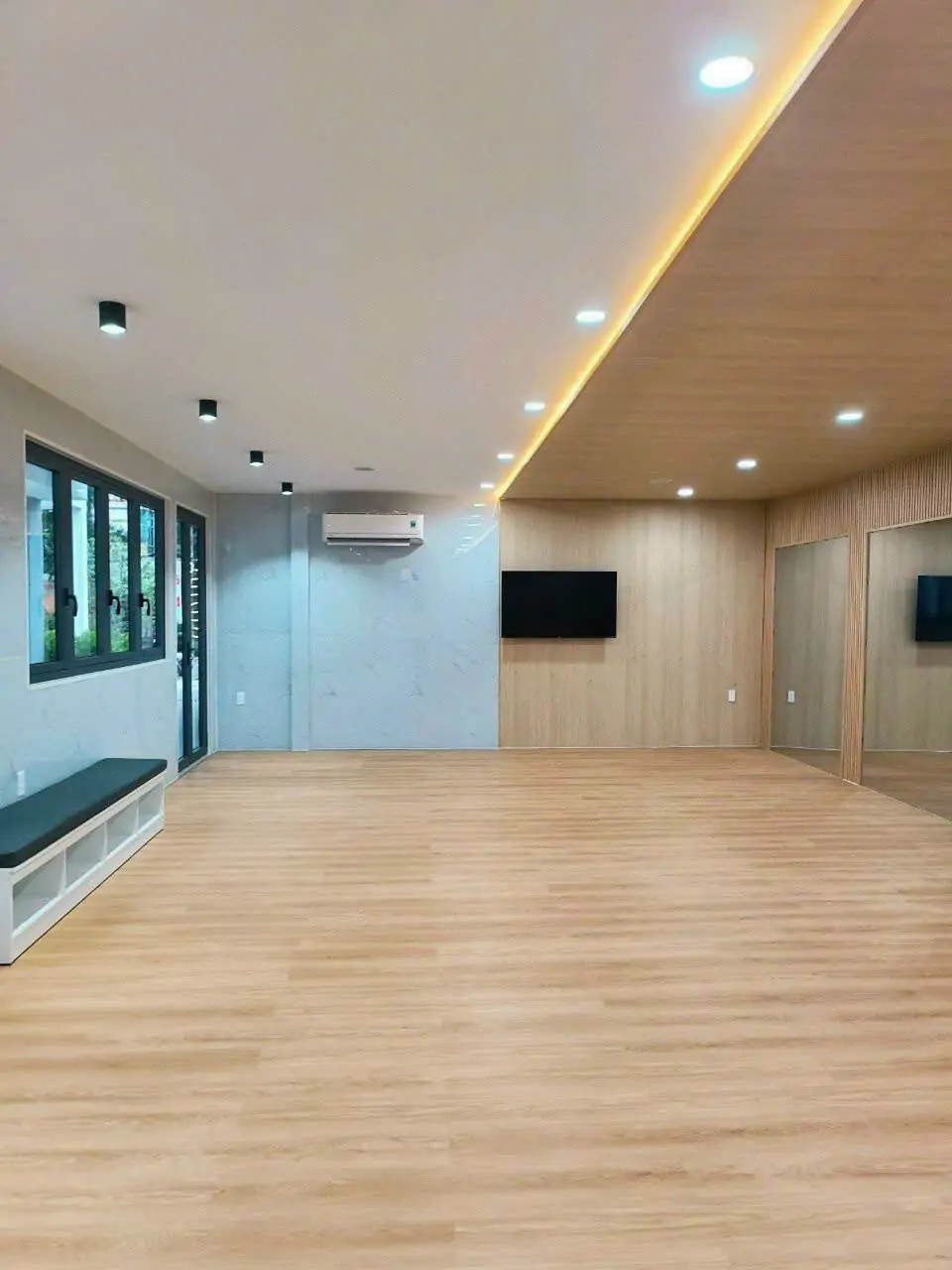 Tấm nhựa nano ốp trần