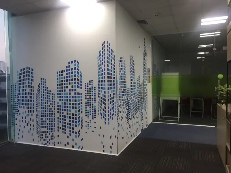 Decal Dán Kính Bình Dương Đẹp, Giá Rẻ - Thi Công Trong Ngày